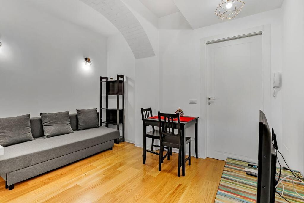 Alessia'S Flat - San Luigi Apartment Milano Exterior foto